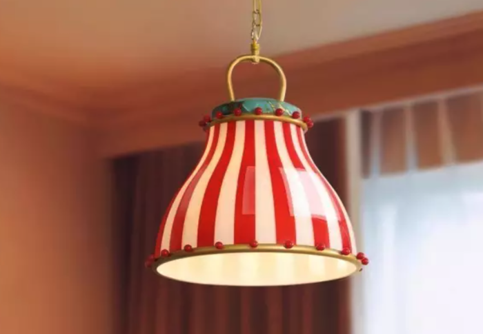 Circus-Glaskronleuchter für das Schlafzimmer: Einzigartige Beleuchtungsideen