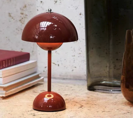 Stilvolle Beleuchtung mit dem Nordic Bud Portable Desk Lamp