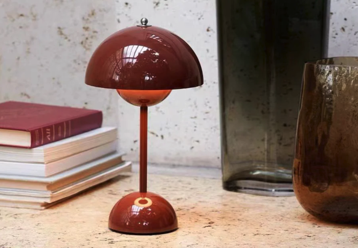Stilvolle Beleuchtung mit dem Nordic Bud Portable Desk Lamp