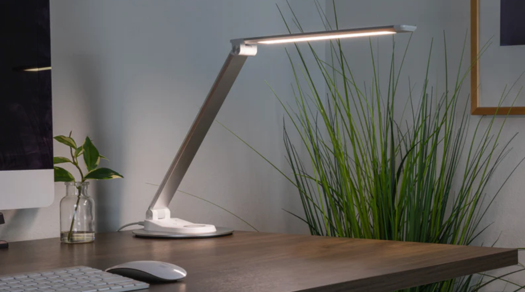 Moderne Schreibtischlampe mit eingebauter Batterie: Eine praktische Lösung