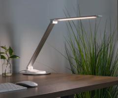 Moderne Schreibtischlampe mit eingebauter Batterie: Eine praktische Lösung