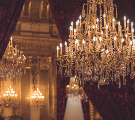 Die Moderne Acryl UFO-förmige Kronleuchter: Ein Blickfang für Ihr Zuhause