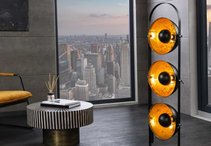 Industrielle freiliegende Schrauben-Stehlampe