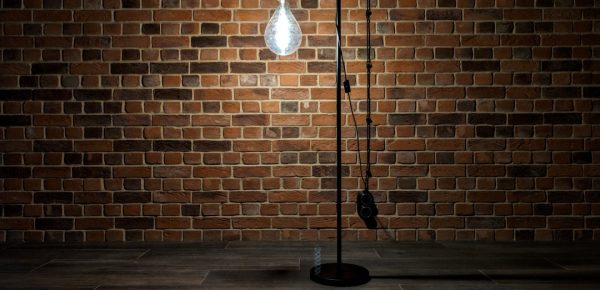 Industrielle freiliegende Schrauben-Stehlampe