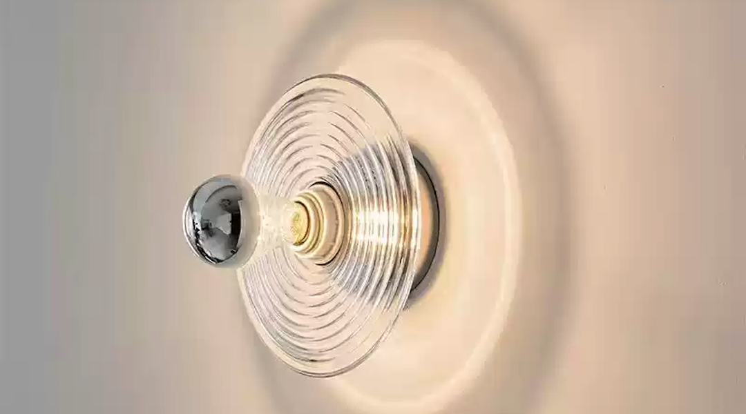 Veredeln Sie Ihr Wohnzimmer mit einer dekorativen Ätzglas-Wandlampe