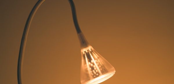 Der elegante Wohnzimmer Leinenlampenschirm-Stehlampe