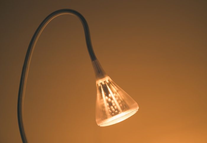 Der elegante Wohnzimmer Leinenlampenschirm-Stehlampe